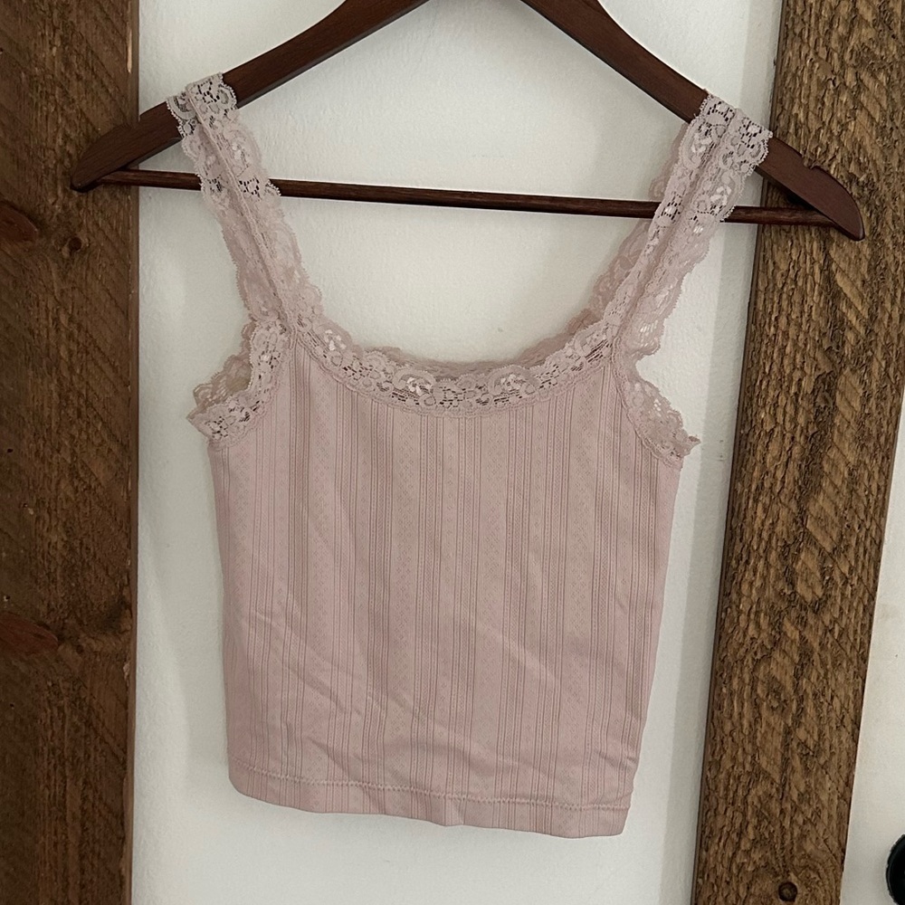 Wild Skyes Crop Lace Trim Tank Top Cami Size XS y2k style EUC

Bin 12 - Picture 2 of 9